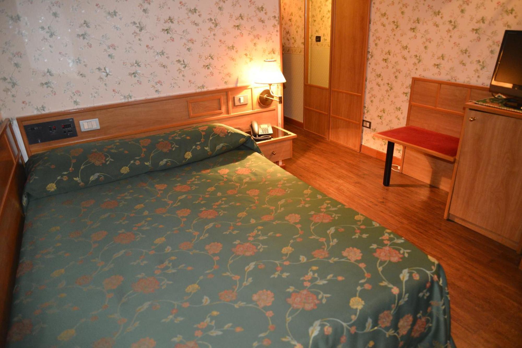 Hotel And Wellness Patriarca San Vito al Tagliamento Kültér fotó